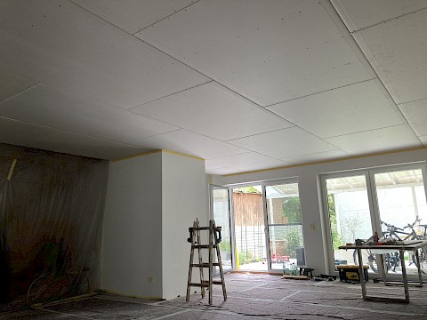 Abgehängte Trockenbaudecke