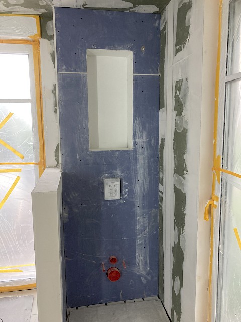 WC- Vorwandinstallation inkl. Nische und angrenzender Scharmwand
